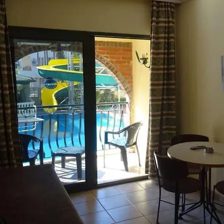 Maxwell Club (adults Only) Apartment *