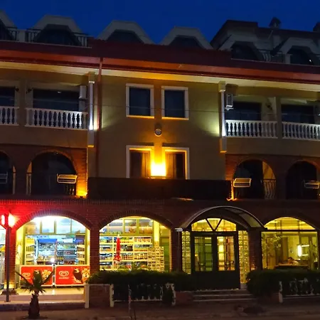 Maxwell Club (adults Only)